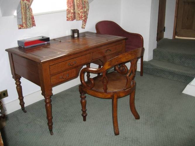 A desk in Ye Olde House